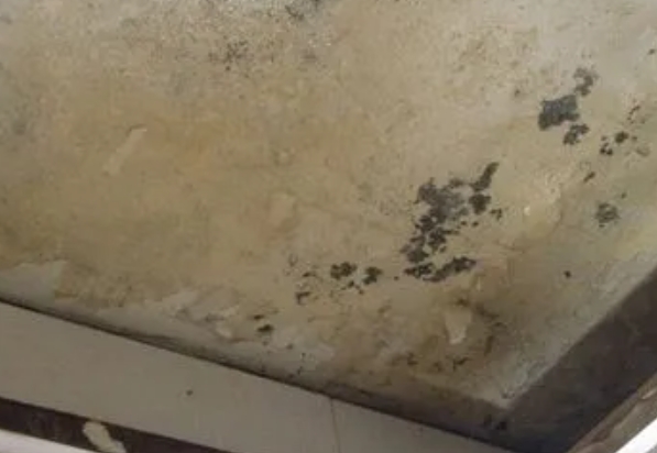 迪庆阳台漏水维修公司分享下迪庆卫生间渗水维修需要注意哪些问题。